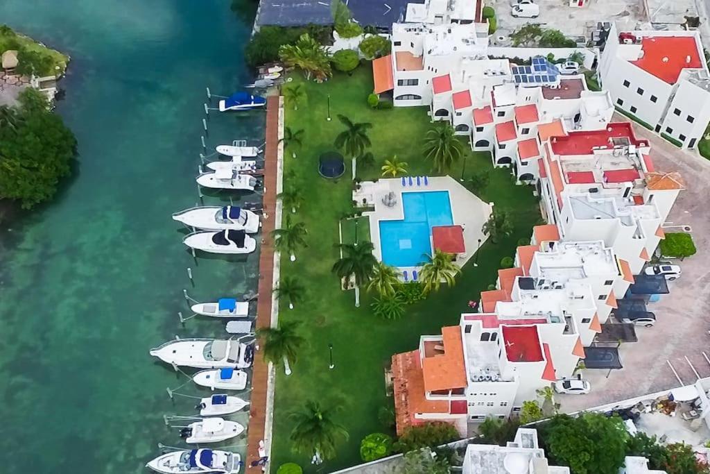 Charming Lagoon Front Villa By Casa Paraiso Κανκούν Εξωτερικό φωτογραφία